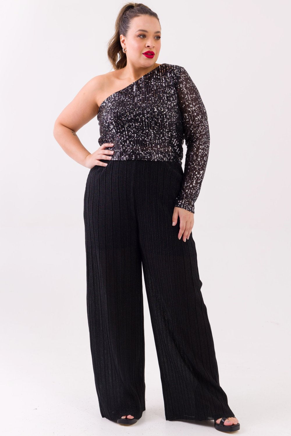 Calça Wide Leg Plus Size Plissada Petúnia Preta Cess