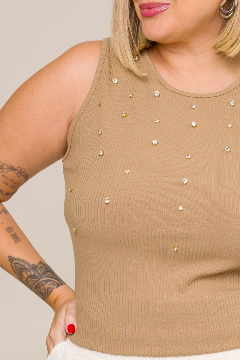 Regata Plus Size Canelado com Strass Júlia Bege Cess