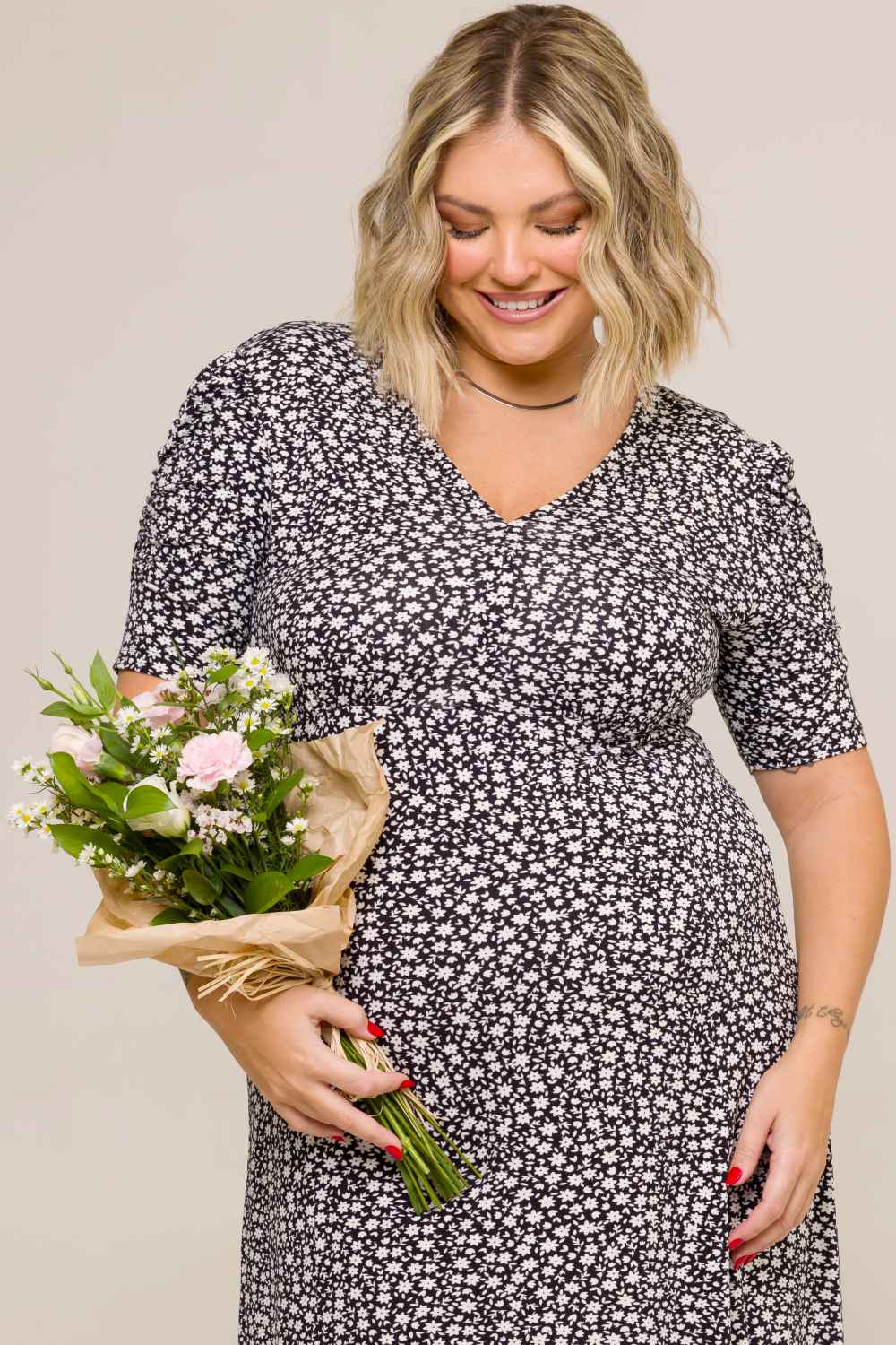 Vestido Midi Plus Size com Fenda e Drapeados Carolina Estampado Cess