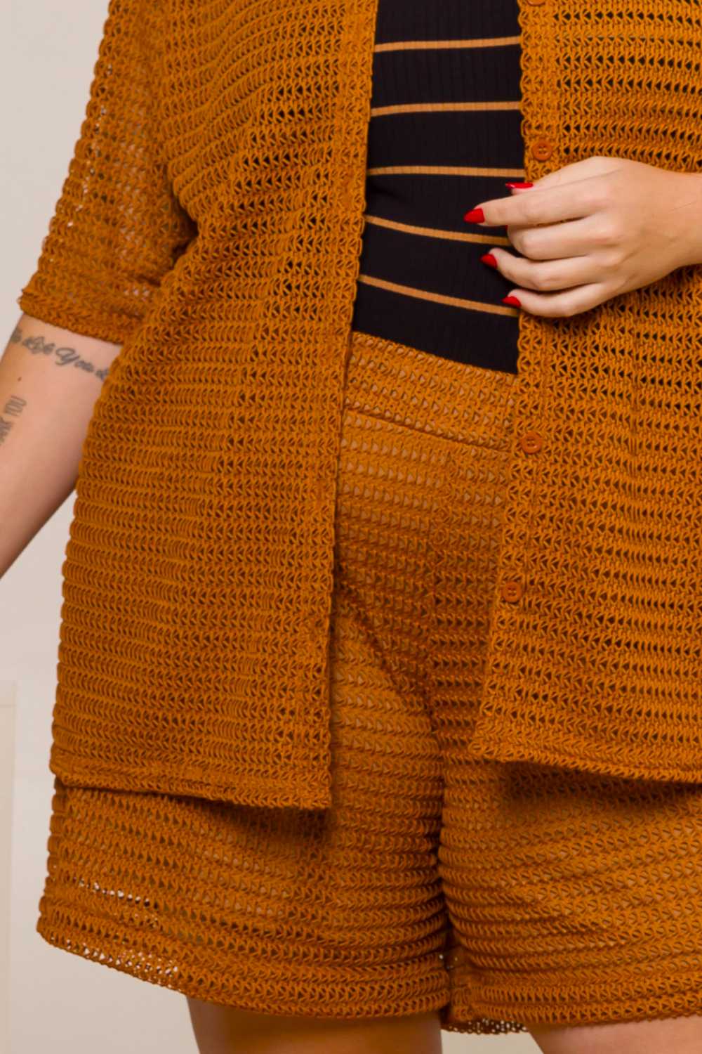 Bermuda Plus Size Camélia em Tricot Ocre Cess