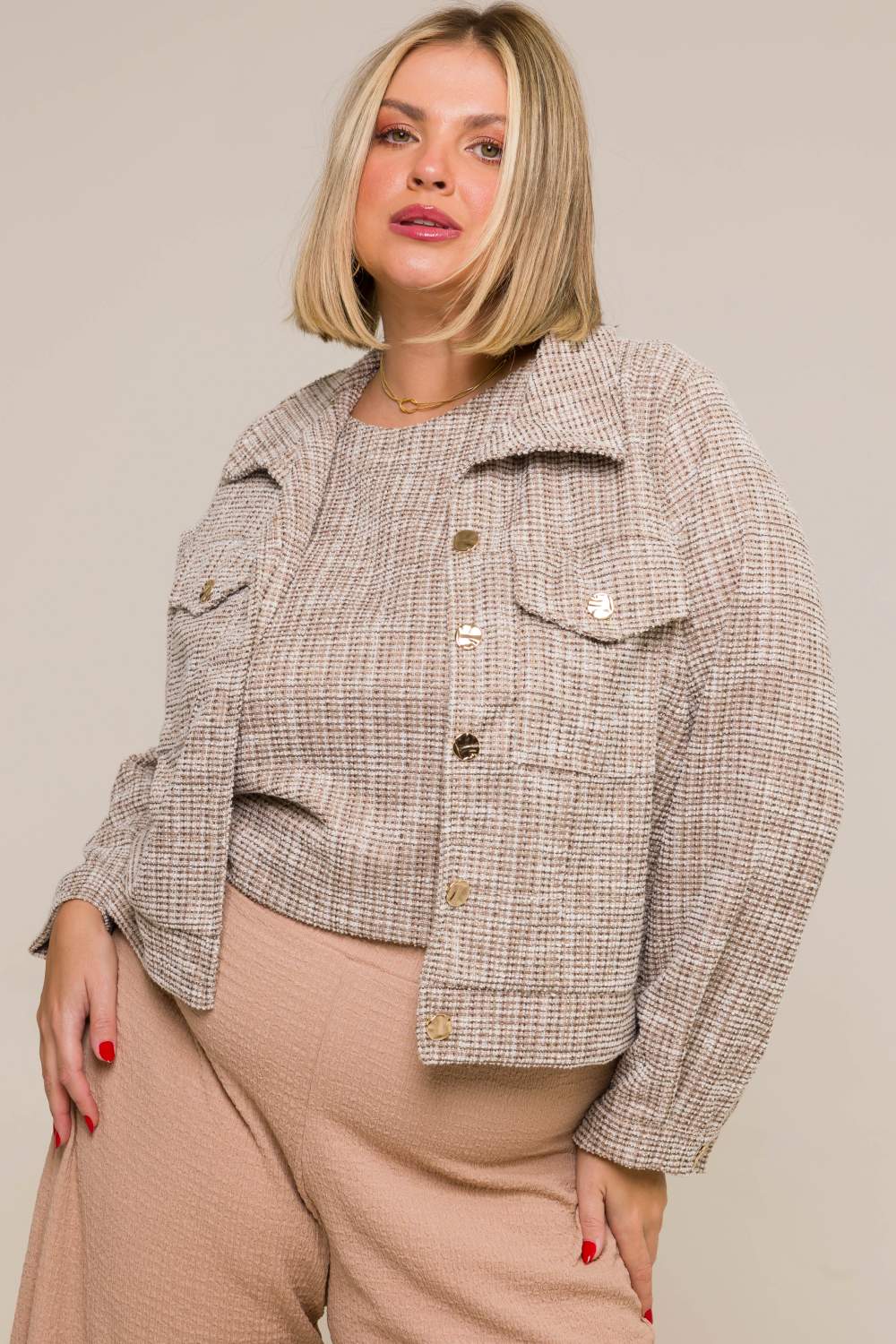 Jaqueta Plus Size Alfaiataria Ayla em Tweed Bege Cess