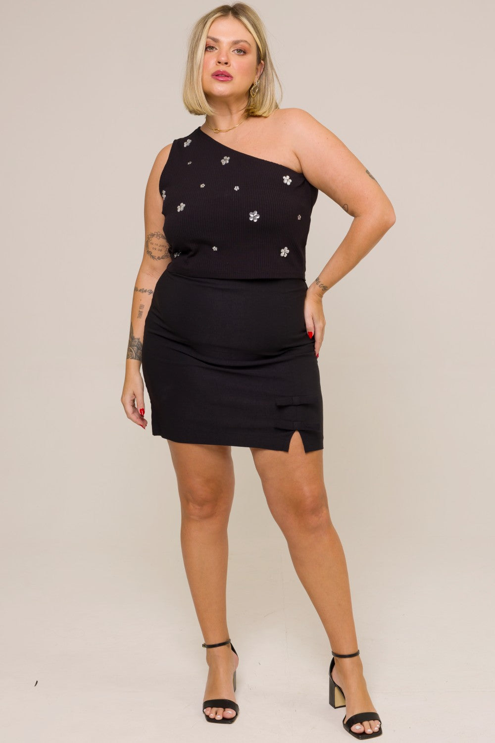 Saia Curta Plus Size Alfaiataria com Laços Flora Preto Cess