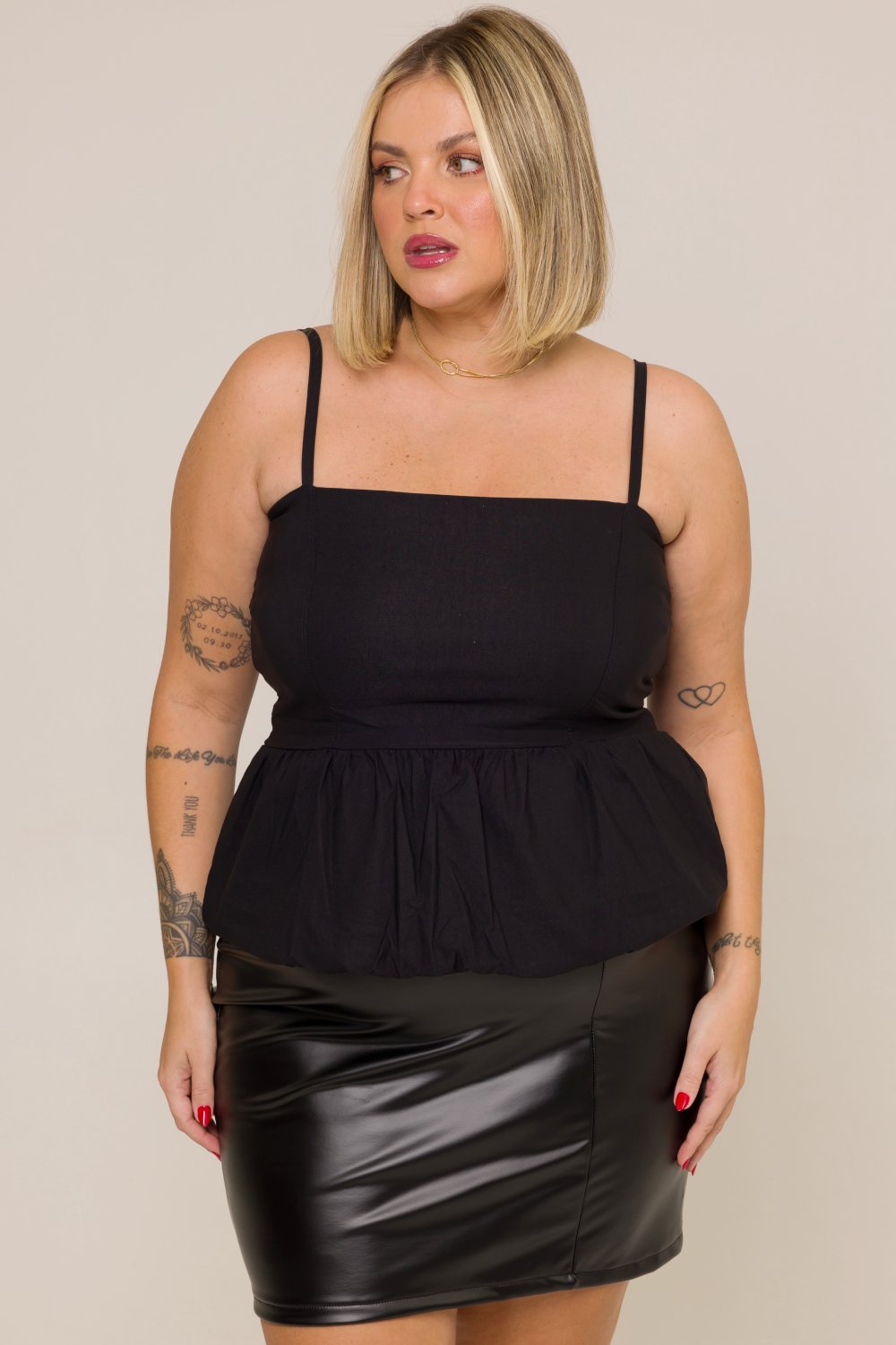 Blusa Plus Size Balonê Flora Preta Cess