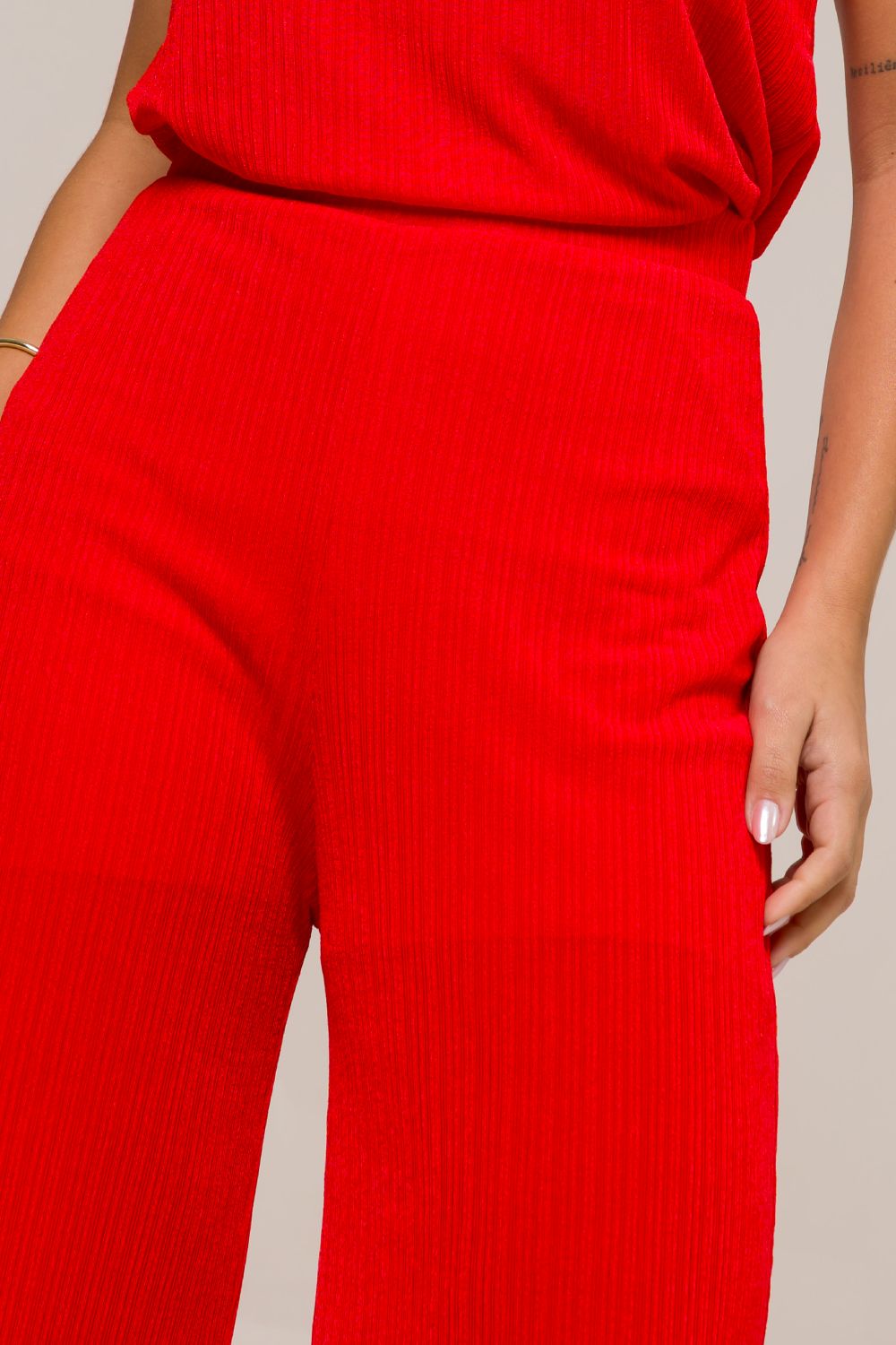 Calça Pantalona Plissada Lais Vermelho Cess