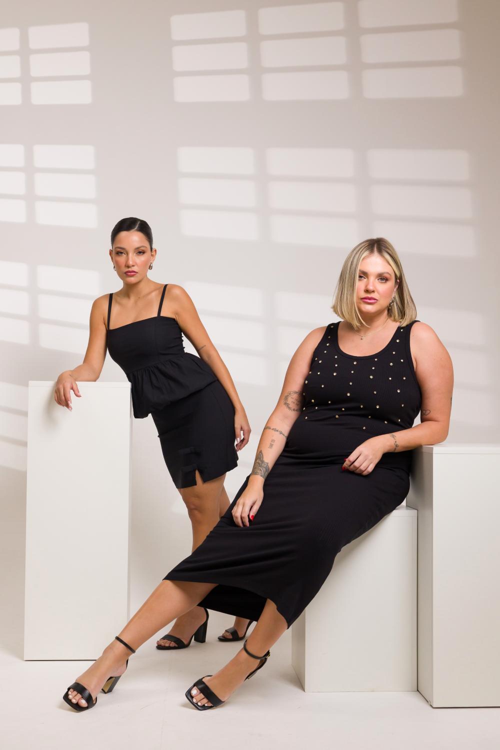 Vestido Midi Plus Size Canelado com Strass Mirella Preto Cess