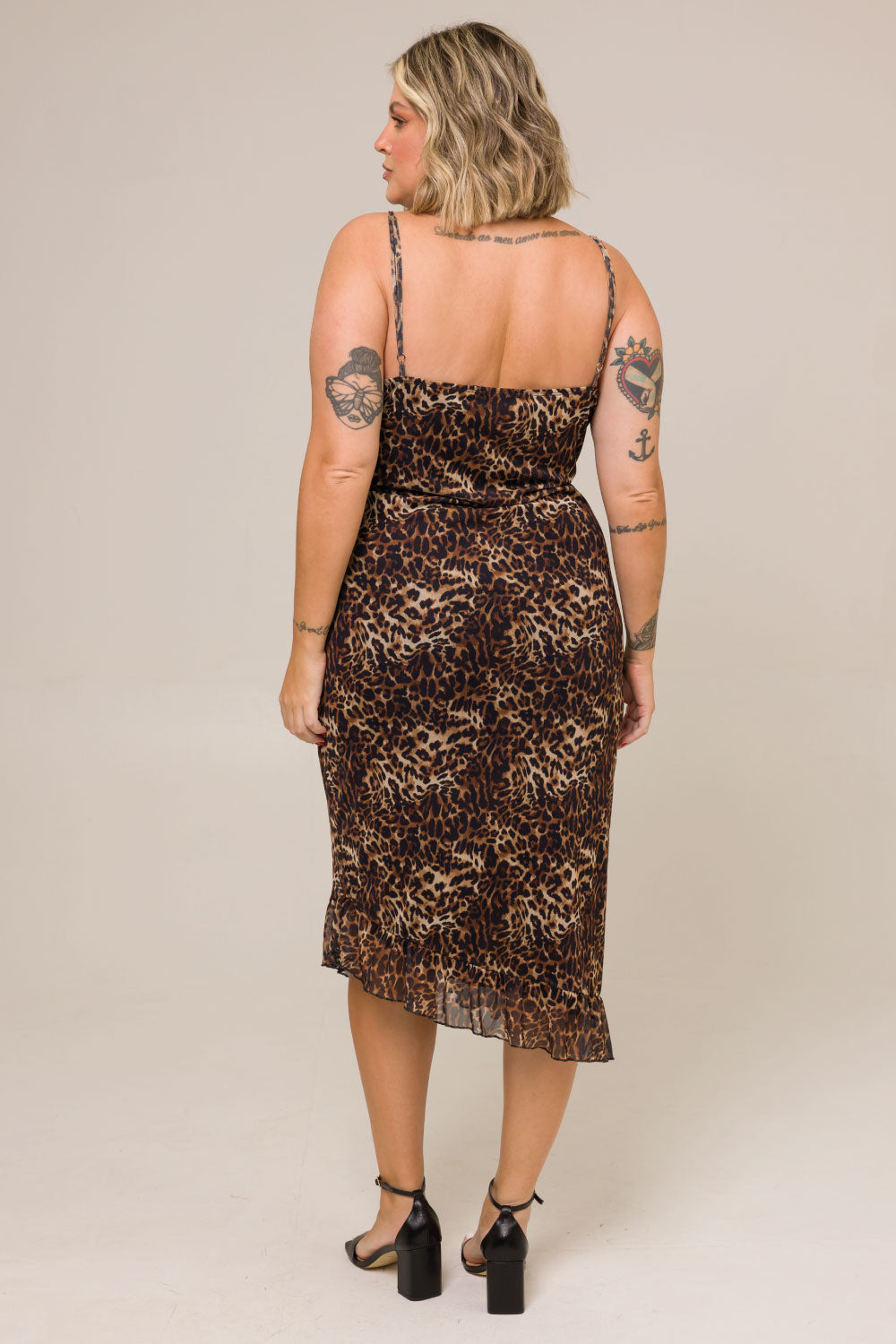 Vestido Midi Plus Size Samara com Babado Animal Print Cess